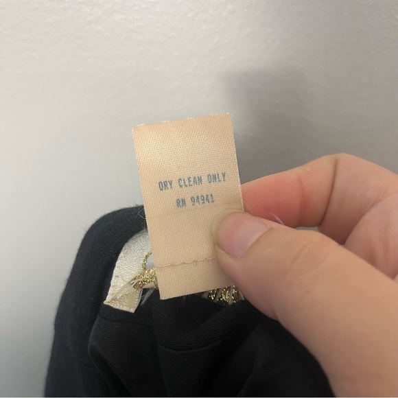 Vintage cache black mini skirt with silver chain belt size 4 90s office siren - Picture 6 of 6